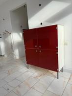 Rode Kast met Glazen Deuren - Zo Goed Als Nieuw, Ophalen, Zo goed als nieuw