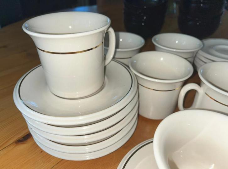 XCF Made in Italy Kop en Schotel, Huis en Inrichting, Keuken | Servies, Gebruikt, Kop(pen) en/of Schotel(s), Overige stijlen, Keramiek