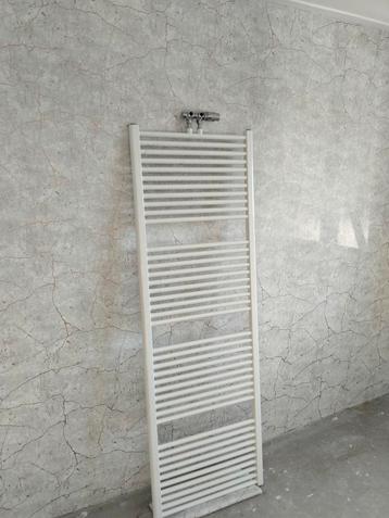 Badkamer radiator 180x60cm beschikbaar voor biedingen