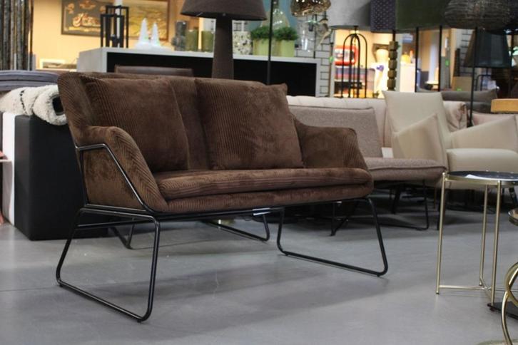 Leuke tweezits bank Alec metaal ribstof bruin bankstel 125cm, Huis en Inrichting, Fauteuils, Nieuw, Metaal, Stof, 125 cm of meer