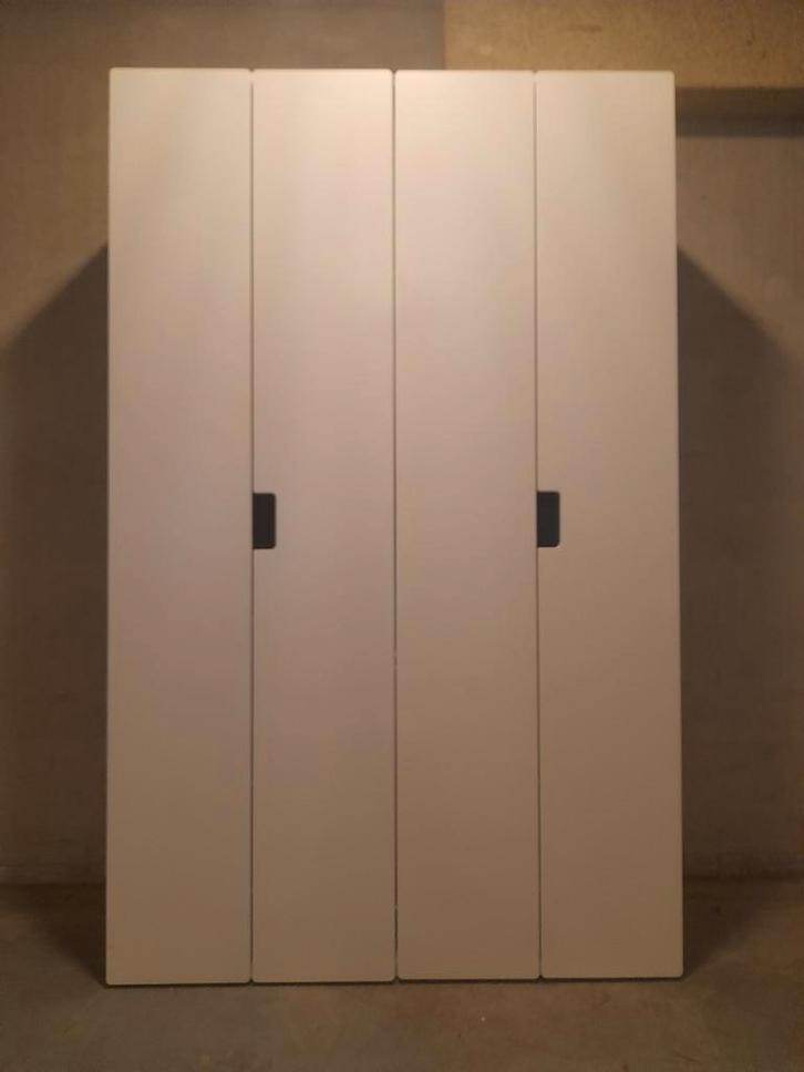 te koop dubbele stuva/smastad kledingkast met spiegel, Kinderen en Baby's, Kinderkamer | Commodes en Kasten, Zo goed als nieuw