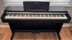 Yamaha YDP-142 Arius piano, Ophalen, Zo goed als nieuw, Zwart, Piano