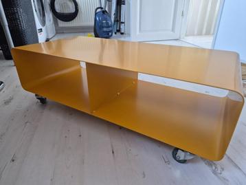 Design salontafel beschikbaar voor biedingen
