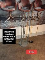 Nieuwe industriële vloerlamp metaal 3 lichtpunten 123cm €85, Huis en Inrichting, Lampen | Vloerlampen, Ophalen, ., 100 tot 150 cm