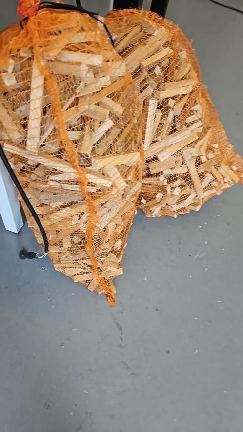 !!AANMAAKHOUTJES VOOR EEN SCHERPE PRIJS!!, Tuin en Terras, Haardhout, Blokken, Overige houtsoorten, Minder dan 3 m³, Ophalen