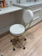 Netjes onderhouden wit/ goud Kruk te koop, Huis en Inrichting, Krukjes, Ophalen of Verzenden, Zo goed als nieuw