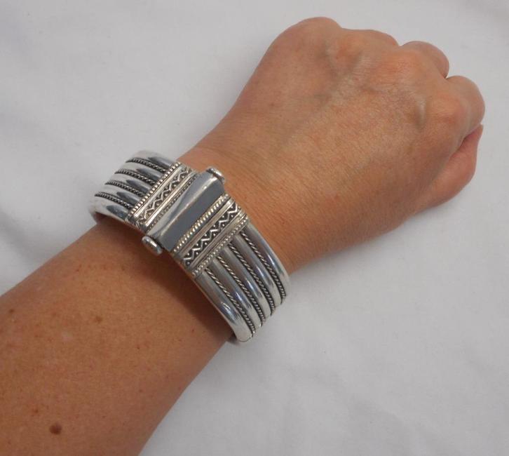 Zilveren antieke zware armband bijzondere sluiting nr.267, Sieraden, Tassen en Uiterlijk, Antieke sieraden, Armband, Zilver, Verzenden