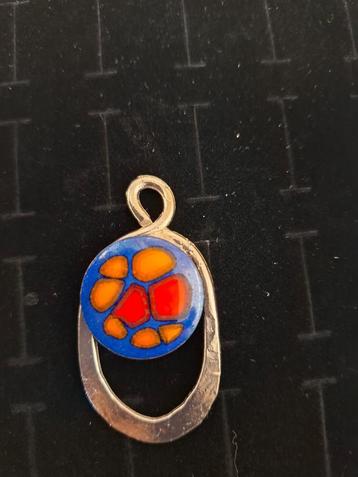 Hanger beschikbaar voor biedingen