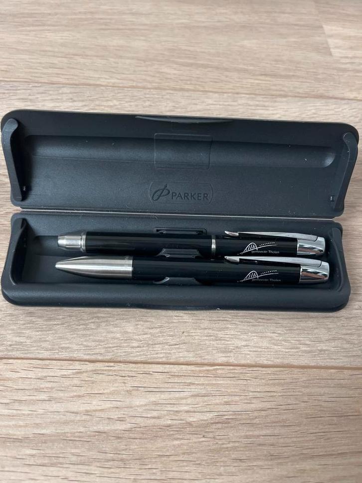 Parker Pennen Set Gemeente Tholen - Vintage in Doosje, Antiek en Kunst, Antiek | Kantoor en Zakelijk, Ophalen of Verzenden