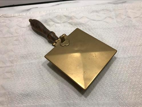 Antiek koperen klepbakje (centenbakje?), Antiek en Kunst, Antiek | Koper en Brons, Ophalen of Verzenden