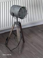 lamp, industriële look, nieuw TriPod tafel/vloerlamp, Vintage, Ophalen of Verzenden, Zo goed als nieuw, Minder dan 100 cm