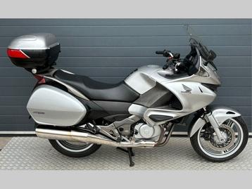 HONDA NT 700 V DEAUVILLE (bj 2009) beschikbaar voor biedingen