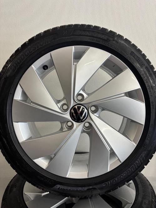 17” VW Golf velgen + winterbanden Volkswagen, Auto-onderdelen, Banden en Velgen, Banden en Velgen, Winterbanden, 17 inch, 205 mm