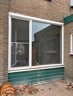 Gratis kunststof kozijn met draaikiepraam en hor, Ophalen, Kunststof, Gebruikt, 150 tot 225 cm