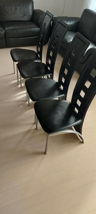 Eetkamer stoelen zonder tafel 4x beschikbaar voor biedingen