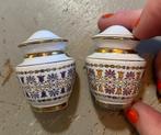 2x Vintage brocante parfum porselein potjes miniatuur flesje, Verzamelen, Ophalen of Verzenden, Zo goed als nieuw, Miniatuur