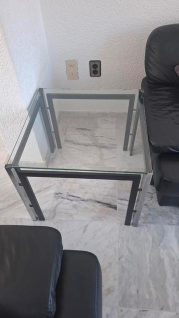 Glazen Hoektafel - 79x79cm beschikbaar voor biedingen