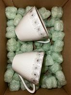 Kopjes antiek, met gouden rand, 2 stuks., Ophalen of Verzenden, Gebruikt, Porselein, Kop en/of schotel