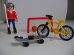 Playmobil 3341 + 4948 meisje met fiets scatebord + hockey, Kinderen en Baby's, Complete set, Ophalen of Verzenden, Zo goed als nieuw