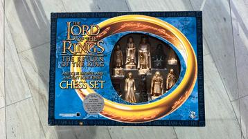 Lord of the Rings Chess Schaak Set - The Return of the King beschikbaar voor biedingen