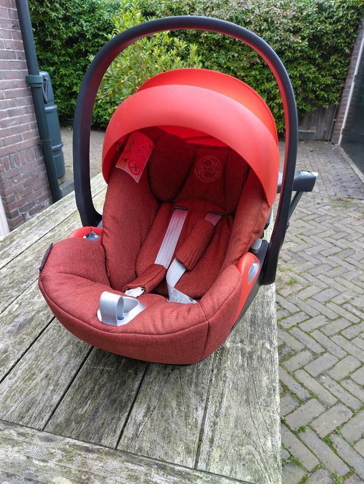 Autostoel Cybex Cloud Z i-Size + draaibare base, Kinderen en Baby's, Autostoeltjes, Gebruikt, Overige merken, 0 t/m 13 kg, Isofix