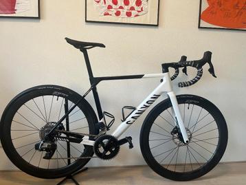 Canyon Ultimate CF SL 7  Size M beschikbaar voor biedingen