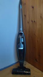 AEG steelstofzuiger en kruimeldief QX8 animal, Ophalen, Stofzuiger, Zo goed als nieuw, Minder dan 1200 watt