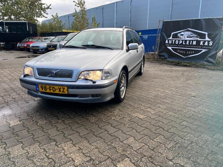 Volvo V40 1.8 AUT 2000 Grijs, Auto's, Volvo, Bedrijf, V40, ABS, Airbags, Airconditioning, Boordcomputer, Centrale vergrendeling