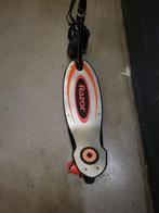 Te koop Razor power core e100(defect), Fietsen en Brommers, Steps, Elektrische step (E-scooter), Razor, Zo goed als nieuw, Ophalen