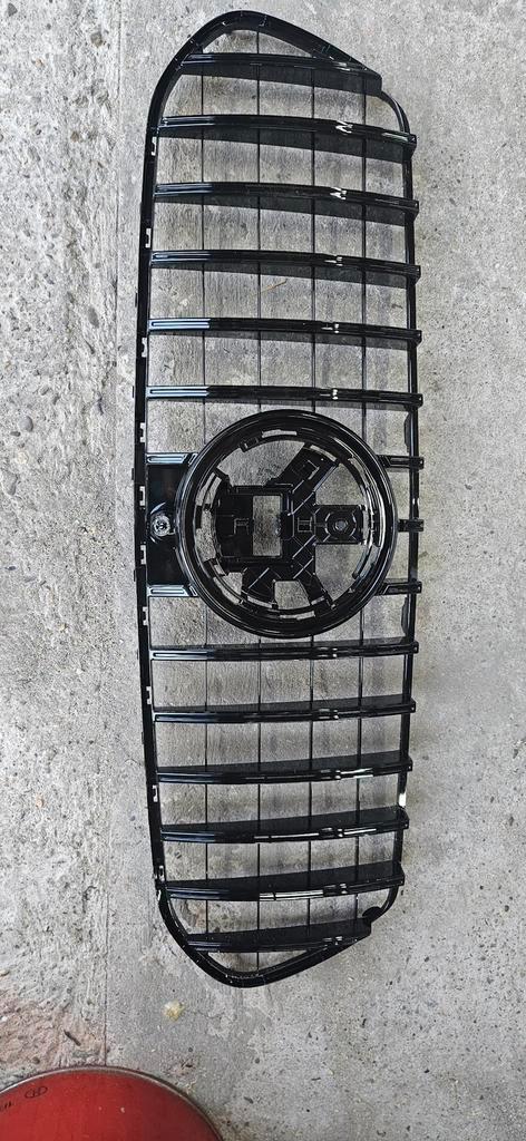 Mercedes grill verticale lijnen, Auto-onderdelen, Carrosserie en Plaatwerk, Bumper, Mercedes-Benz, Voor, Nieuw, Ophalen of Verzenden