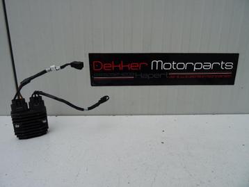Spanningsregelaar Regulator Triumph Speed Triple 1050 2011 > beschikbaar voor biedingen