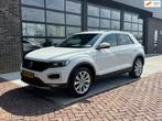 Volkswagen T-Roc 1.5 TSI Sport | Digi dash | CarPlay | ACC |, Voorwielaandrijving, 4 cilinders, 150 pk, Leder en Stof