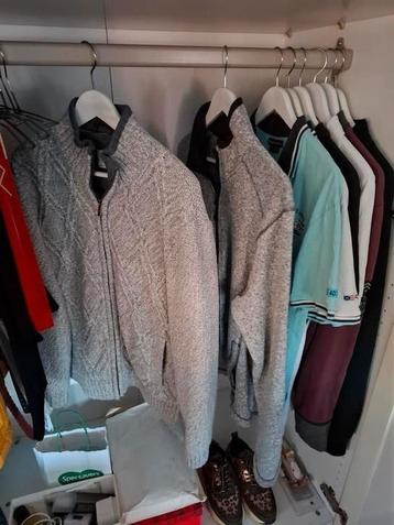 Kleding heren Kledingbank beschikbaar voor biedingen