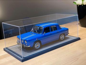 Vitrine / Showcase / Displaycase / display / stolp op maat! beschikbaar voor biedingen