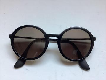 ZONNEBRIL RAY BAN beschikbaar voor biedingen