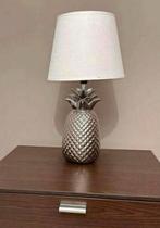 Ananas Tafellamp Zilver met Witte Kap, Huis en Inrichting, Lampen | Tafellampen, Ophalen, Zo goed als nieuw, Metaal, Minder dan 50 cm
