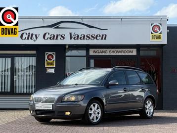 Volvo V50 2.4 Momentum 141 pk youngtimer climate ctr cruise  beschikbaar voor biedingen