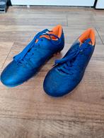 Voetbalschoenen maat 38, Ophalen of Verzenden, Zo goed als nieuw, Schoenen