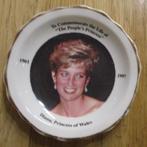 Stenen bordje lady Di Diana Spencer prinses Engeland 1997, Verzamelen, Gebruikt, Ophalen of Verzenden, Buitenland, Servies