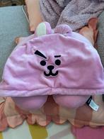 BTS BT21 Cooky nek kussen met hoody, Verzamelen, Muziek, Artiesten en Beroemdheden, Ophalen of Verzenden, Zo goed als nieuw