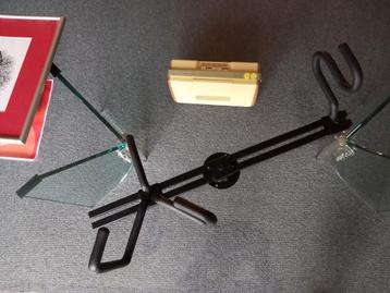 Gitaarwandhanger. beschikbaar voor biedingen