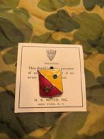 US Meyer DUI pin ordnance school unit crest, Verzamelen, Militaria | Tweede Wereldoorlog, Ophalen of Verzenden, Landmacht, Amerika