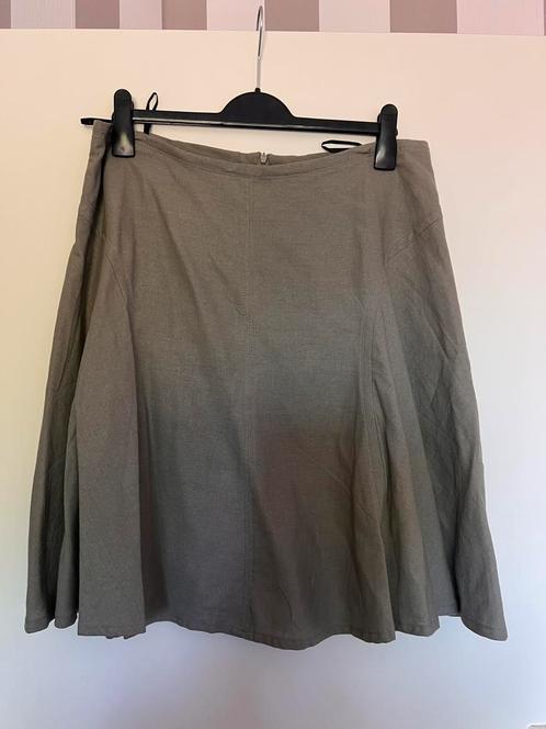 Leuke nieuwe linnen/viscose groene rok maat 44, Kleding | Dames, Rokken, Nieuw, Maat 42/44 (L), Groen, Onder de knie, Ophalen of Verzenden