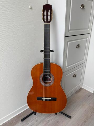 A-Muse klassieke gitaar (nylon snaren) beschikbaar voor biedingen