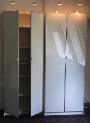 4 Billy kasten Ikea met glazen deuren en verlichting - afbeelding 1