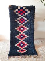Marokkaans vintage Berber vloerkleed- mooi ! Apart!, Huis en Inrichting, Stoffering | Tapijten en Kleden, 50 tot 100 cm, Marokkaans Boucherouite vloerkleed
