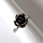 Zilveren ring met roosje van Teka, Sieraden, Tassen en Uiterlijk, Antieke sieraden, Ophalen of Verzenden, Zilver, Ring