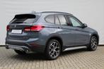 BMW X1 sDrive20i Executive xLine Automaat / Adaptieve LED /, Auto's, BMW, Te koop, Zilver of Grijs, Benzine, Gebruikt