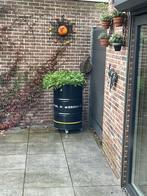 Bloembak olievat op wieltjes, Tuin en Terras, Ophalen, Zo goed als nieuw