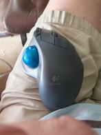 Logitech M570 ergonomische muis met trackball., Ophalen of Verzenden, Zo goed als nieuw